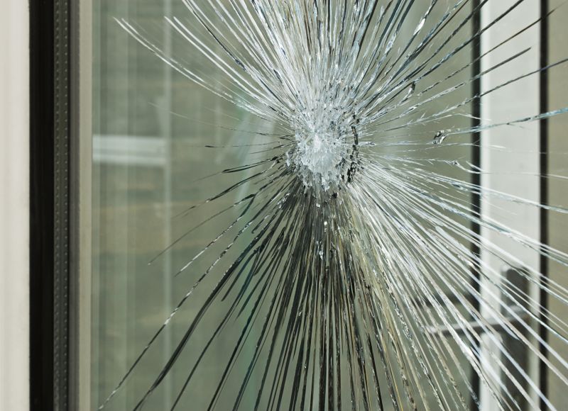 Cracked Window Repair in Kansas City, KS